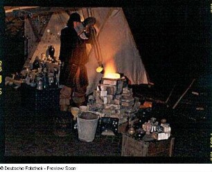 Königstein. Festung. Weihnachtsmarkt. Töpfer mit Brennofen vor seinem Verkaufsstand