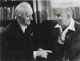 Alfred Kurella und Alexander L. Dymschiz
