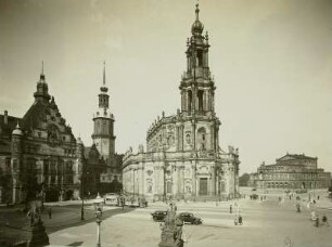 Dresden, Schloßplatz : Dresden-Altstadt. Schloßplatz von der Brühlschen Terrassse mit Georgenbau, Hausmannsturm, Hofkirche, im Hintergrund rechts die Oper