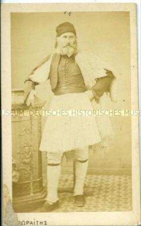 Grieche in Tracht