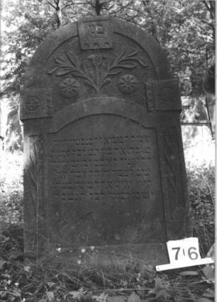 Grabstein 76 (3)