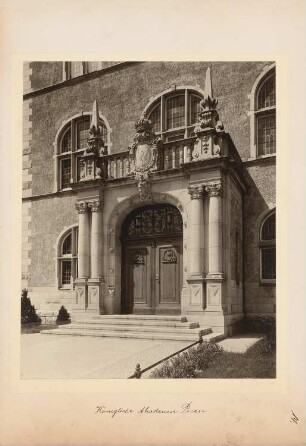 Königliche Akademie, Posen: Eingangsportal