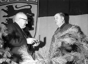 Freiburg: Regierungspräsidium; Verabschiedung Forstpräsident Leonhard; Landwirtschaftsminister Leibfried, Forstpräsident Leonhard