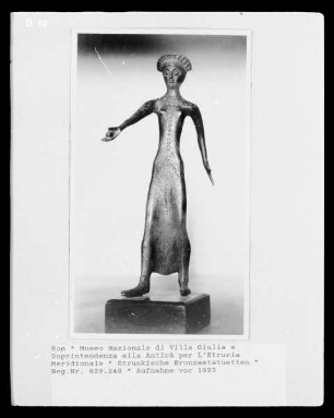 Etruskische Bronzestatuetten