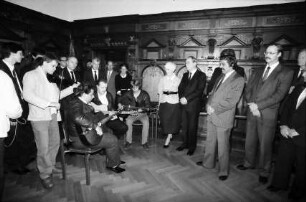 Freiburg: Rathaus, Gratulationskur, 60. Geburtstag Bürgermeister Berthold Kiefer