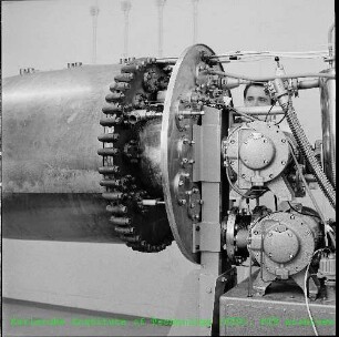 Detail der Ultra-Hochvakuum-Aufdampfanlage mit Messapparatur am Instituts für Experimentelle Kernphysik (IEKP)