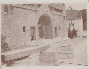 Ansicht Eingangsportal der Synagoge, im Bau. Dortmund, Am Hiltropwall