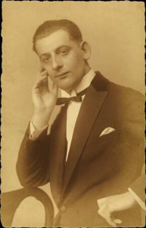 [Hans Fritsche]