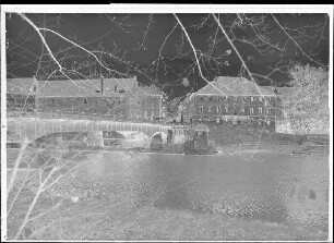 Staustufe Schweinfurt. Ansicht der Maxbrücke. Aufnahme nicht näher beschreibbar.