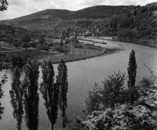 Hirschhorn (Neckar). Stadtteilansicht über den Neckar
