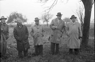 Sand: Gruppe: Höll; Oberbürgermeister Heitz; ?; Leins; Regierungspräsident Dichtel