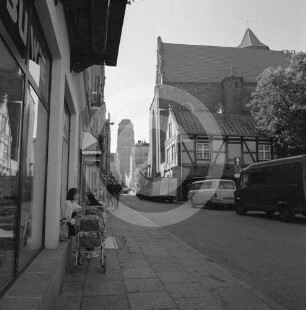 Lawendelgasse Danzig mit Marienkirche