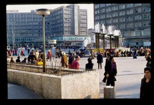 Alexanderplatz 2.4.76.