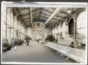 Karlsbad (Karlovy Vary/Tschechische Republik). Wandelhalle der Sprudelkolonnade