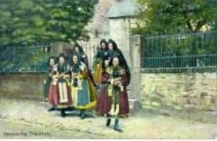 Frauen in Hessischer Volkstracht