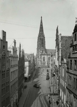 Münster, Prinzipalmarkt : Münster. Prinzipalmarkt. Blick nach Norden zur Stadt- und Marktpfarrkirche St. Lamberti