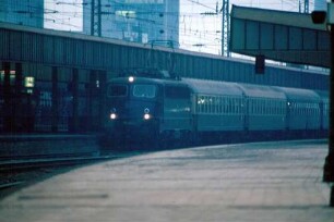 Essen Hbf. Lok 110 419 D-Zug UIC-X-Wagen