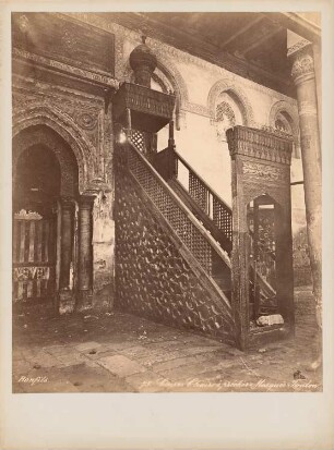 Ibn-Tulun-Moschee, Kairo: Mihrab-Nische und Minbar