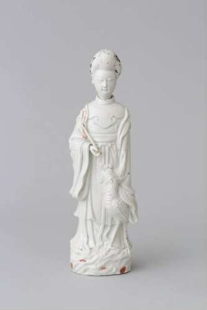 Stehende Dame mit Phoenix
