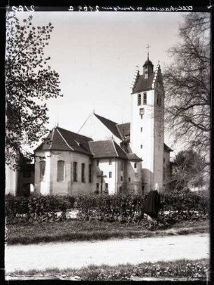 Kirche von Nordosten