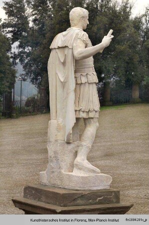 Statue des Kaisers Augustus (Körper Hinzufügung der 2. Hälfte des 2. Jahrhunderts n. Chr.)