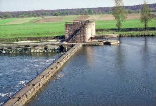 Altes Wehr der Staustufe Kleinostheim/Main