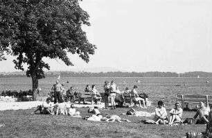 Waging: Strandanlagen mit Kurgästen