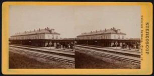 Oberer Bahnhof (1848). Empfangsgebäude von der Gleisseite : Plauen. Oberer Bahnhof (1848). Empfangsgebäude von der Gleisseite
