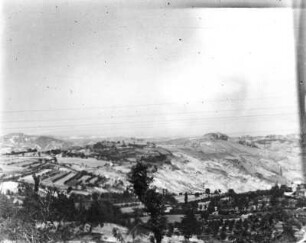 Tal : Blick auf ein besiedeltes Tal