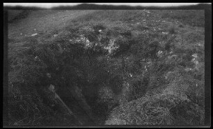 Sommepy-Tahure (Dep. Marne, Frankreich): "Maschinengewehr-Trichter bei Somme Py"
