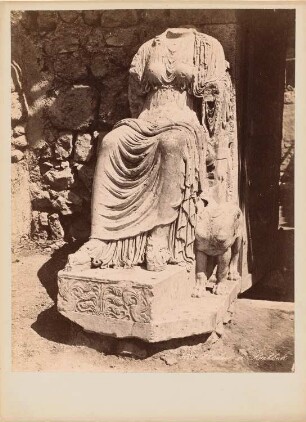 Statue, Baalbek: Ansicht