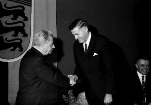 Freiburg: Regierungspräsidium; Amtseinsetzung von Regierungsvizepräsident Dr. Waldemar Bittighofer; Regierungspräsident Dichtel, Vizepräsident Dr. Bittighofer