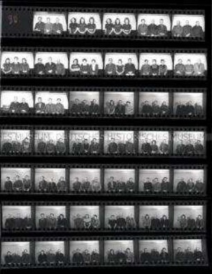 Schwarz-Weiß-Negative mit Passbildaufnahmen für Kennkarten