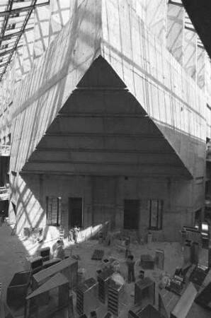 Umbau der Stadthalle zu einem Kongresszentrum nach Plänen des Architekten Hermann Rotermund