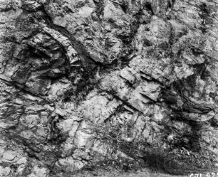 Felsformation : Felsformation im Gebirge nahe des Theodore Roosevelt Damms.