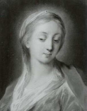 Maria mit gesenktem Blick