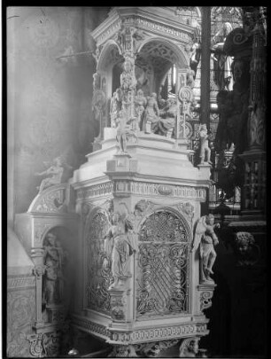 Überlingen Münster Sankt Nikolaus Chor Sakramentshaus von Jörg Zürn (um 1611)