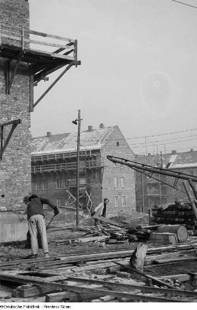 Bauarbeiter auf der Baustelle Doktor-Hermann-Duncker-Straße