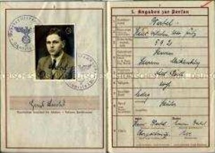Wehrpass des Freiwilligen Hans Bartel mit Eintragungen von Kriegseinsätzen und über den Tod an der Ostfront 1941