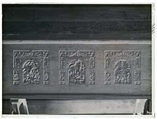 Relief (Detail eines Möbel)