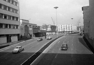 Köln: Nord-Süd-Fahrt, Schnellstraße, Tunneleinfahrt Nord am Theater