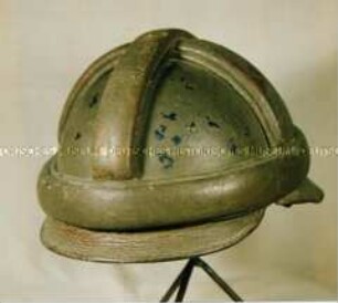 Sturzhelm für Fliegertruppen