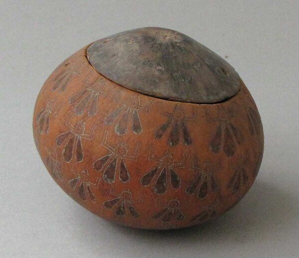 Calabash with lid