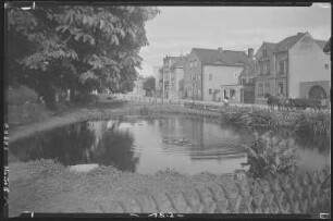 Weinböhla. Hauptstraße u. Dorfteich