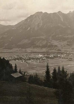 Oberstdorf, Ortsansicht : Oberstdorf/Allgäu. Ansicht vom Hirtenbiehl