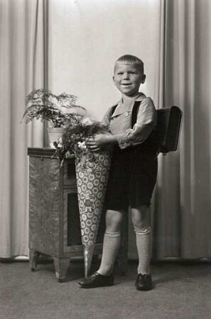 Roßwein. Schulanfänger der Familie Göhler