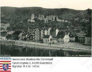 Heidelberg, Schloss / Blick von der alten Brücke auf das Schloss