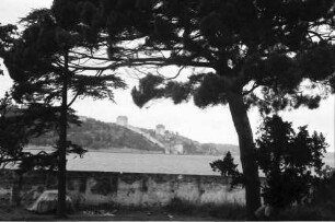[Istanbul: Blick auf Rumeli Hisari]