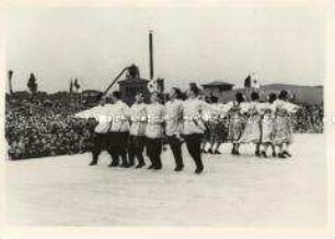 Auftritt des russischen Volkstanz-Ensemble von Igor Moissejew in Teltow