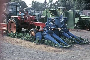 Anbaurübenköpfer E 730 zum Geräteträger RS 09
